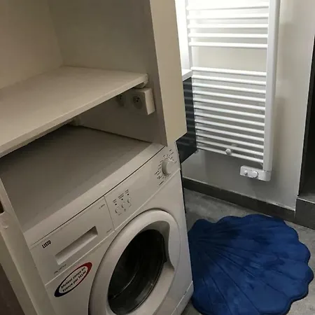 Les Cigales De La Place De La Liberation Apartment *
